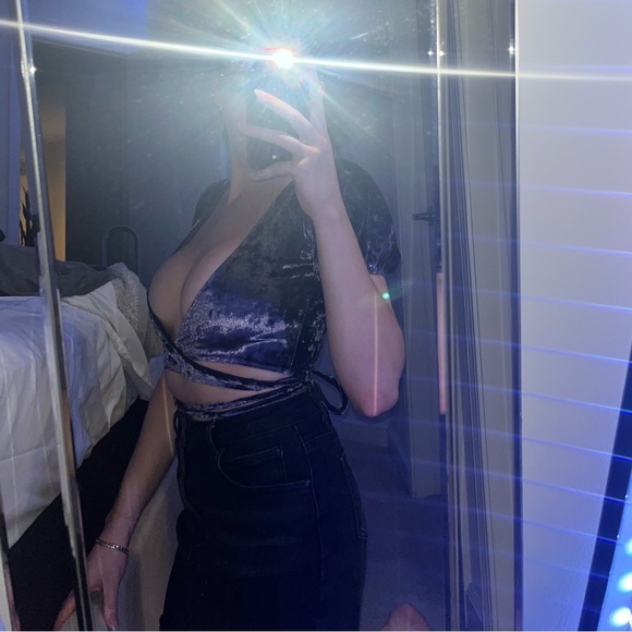 DOLLSKILL CURRENT MOOD VELVET WRAP TOP [NEW W TAGS] - Picture 10 of 11